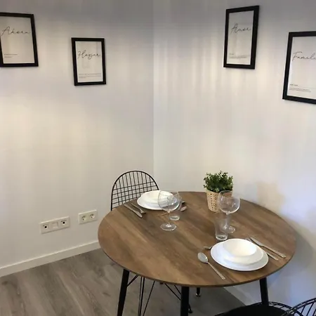 Appartement Con Jardin Y Garaje *