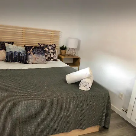 Lejlighed Con Jardin Y Garaje Zaragoza